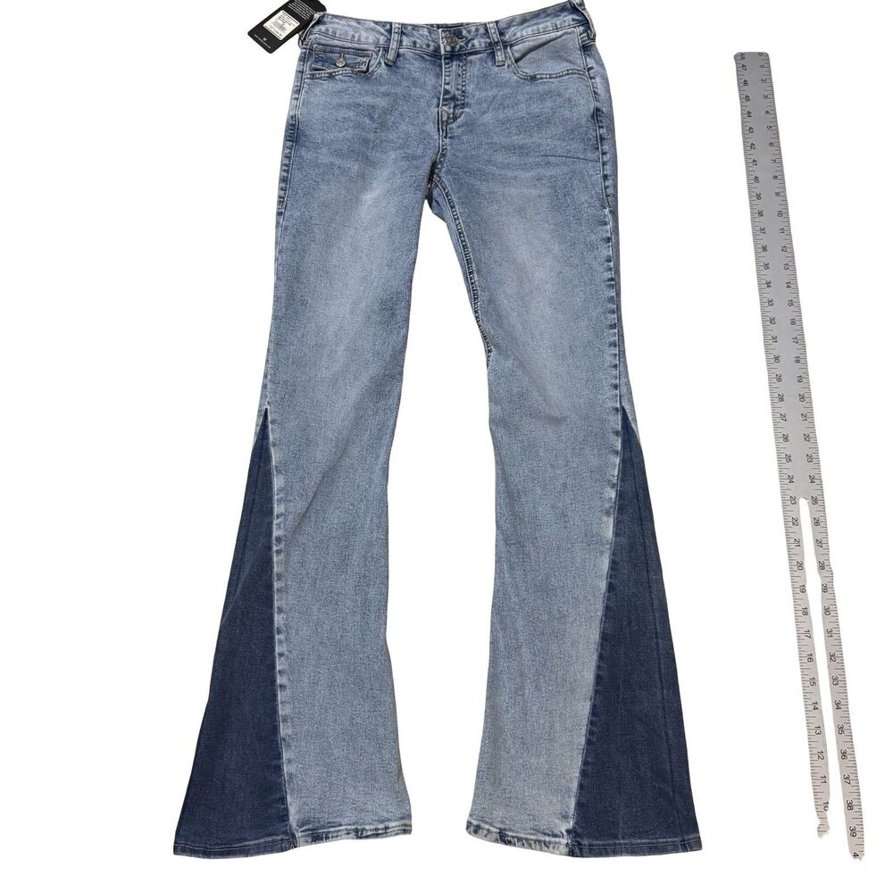 NWT True Religion Womens Joey Mid Rise SN Flap Flare Jean Size 29 Two Tone - Picture 1 of 16